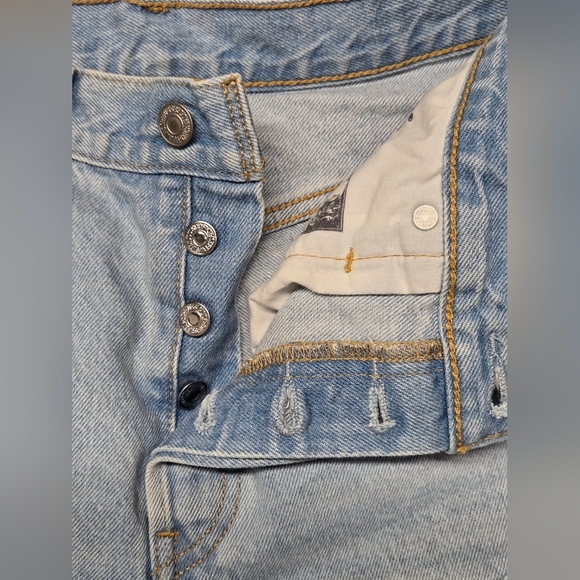 Levi Strauss & Co 501 Jeans Shorts Denim 28 Distressed Button Fly Cotton - Picture 2 of 6